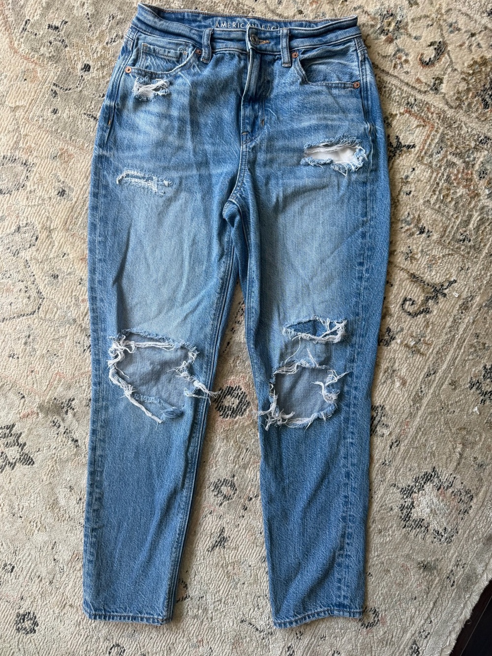 American Eagle Outfitters Light Blue Distressed Jeans